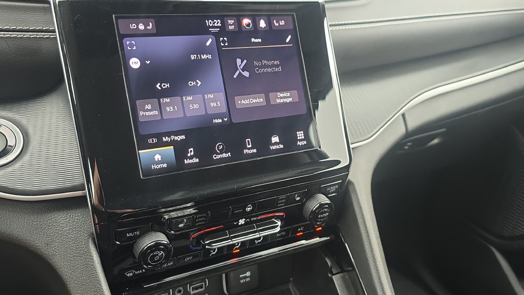 Used 2023 Jeep Grand Cherokee L Laredo w/ Luxury Tech Group I AWD/4WD image 21