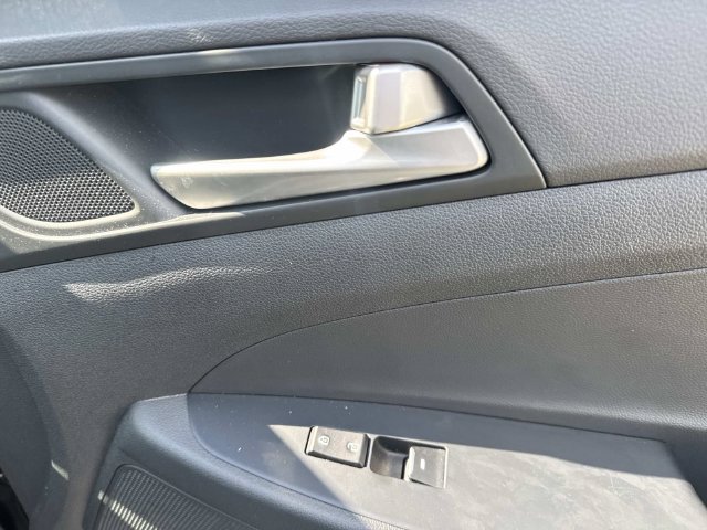 Used 2021 Hyundai Tucson Limited w/ Cargo Package FWD image 20