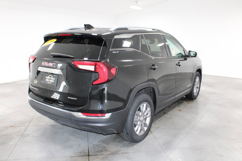 Used 2024 GMC Terrain SLT image 9