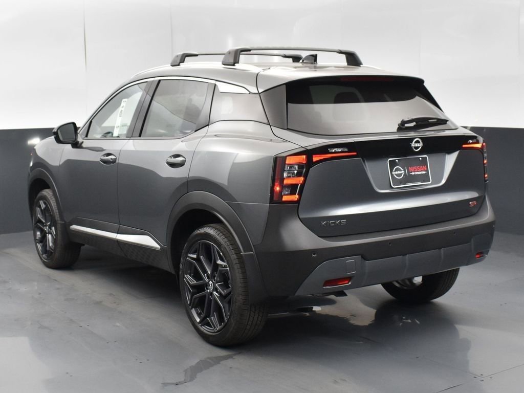New 2026 Nissan Kicks SR w/ Illumination Package image 6