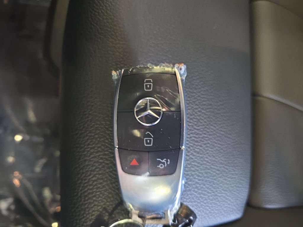 Certified 2026 Mercedes-Benz GLA 250 image 38