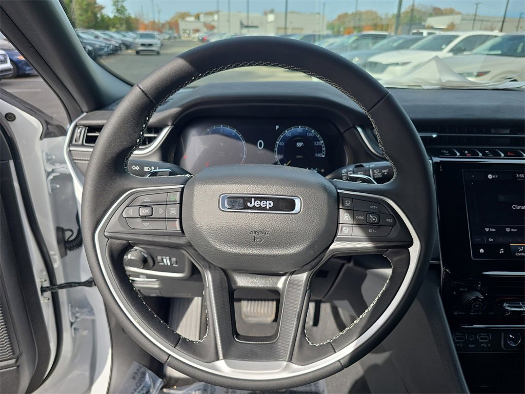 New 2025 Jeep Grand Cherokee Laredo X image 16