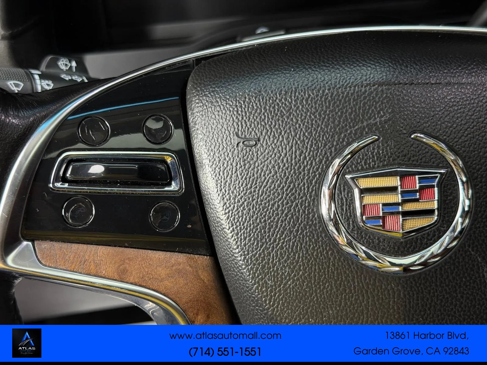 Used 2015 Cadillac Escalade Premium AWD/4WD image 38