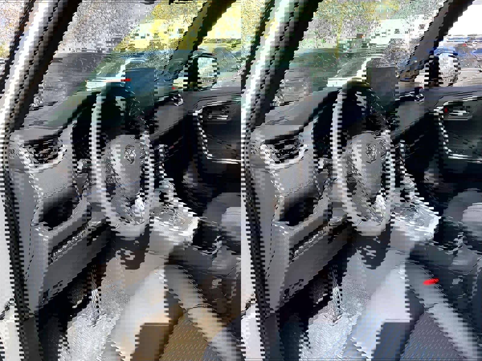 Used 2024 Toyota RAV4 XSE w/ Advanced Technology Package image 15