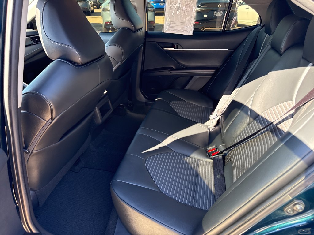 Used 2021 Toyota Camry SE FWD image 27