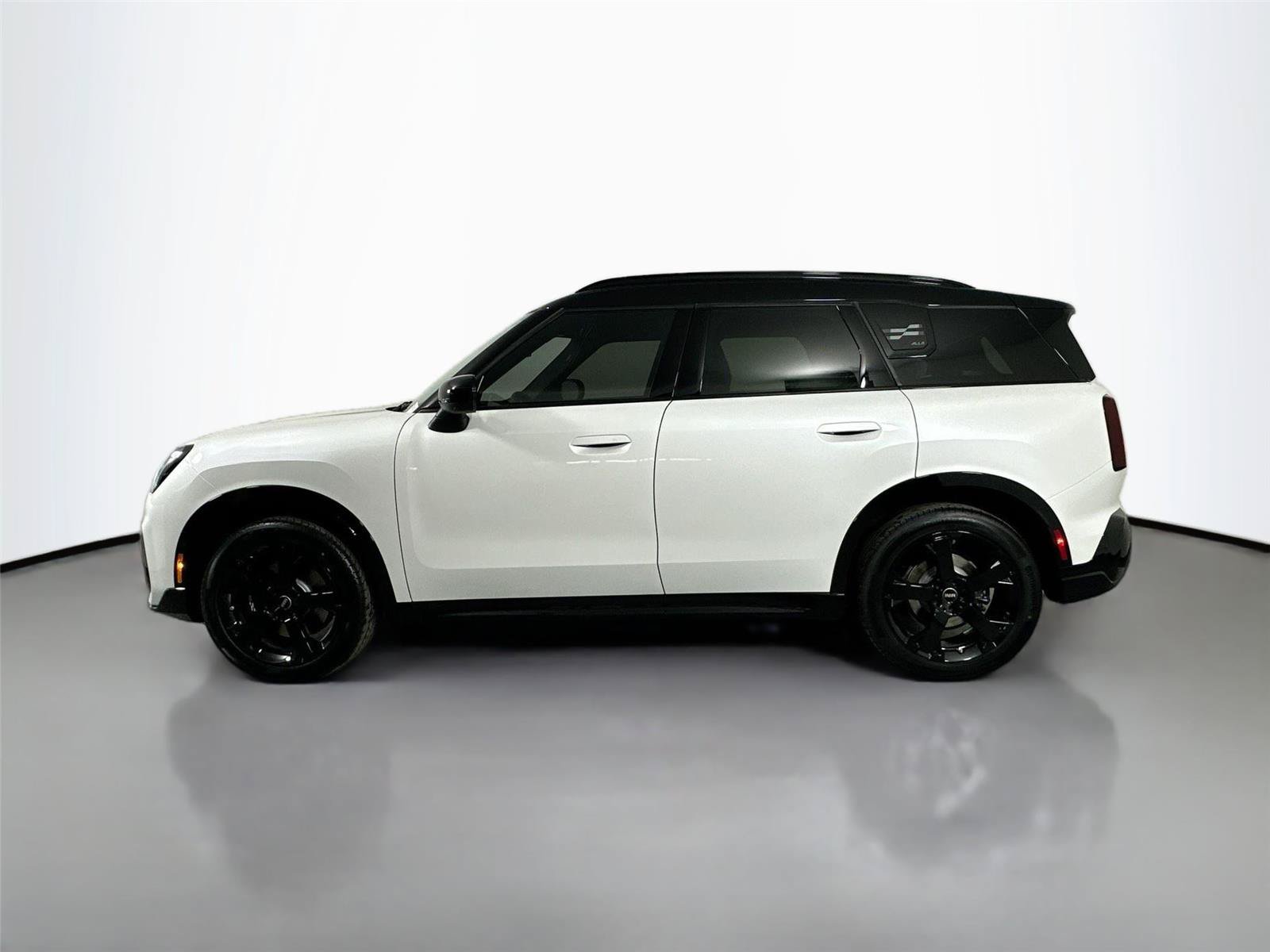 New 2026 MINI Cooper Countryman S w/ Comfort Package Max AWD/4WD image 8