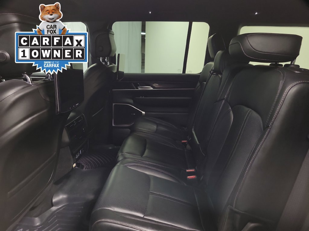 Used 2023 Jeep Wagoneer L 4WD w/ Rear Seat Video Group 1 image 29