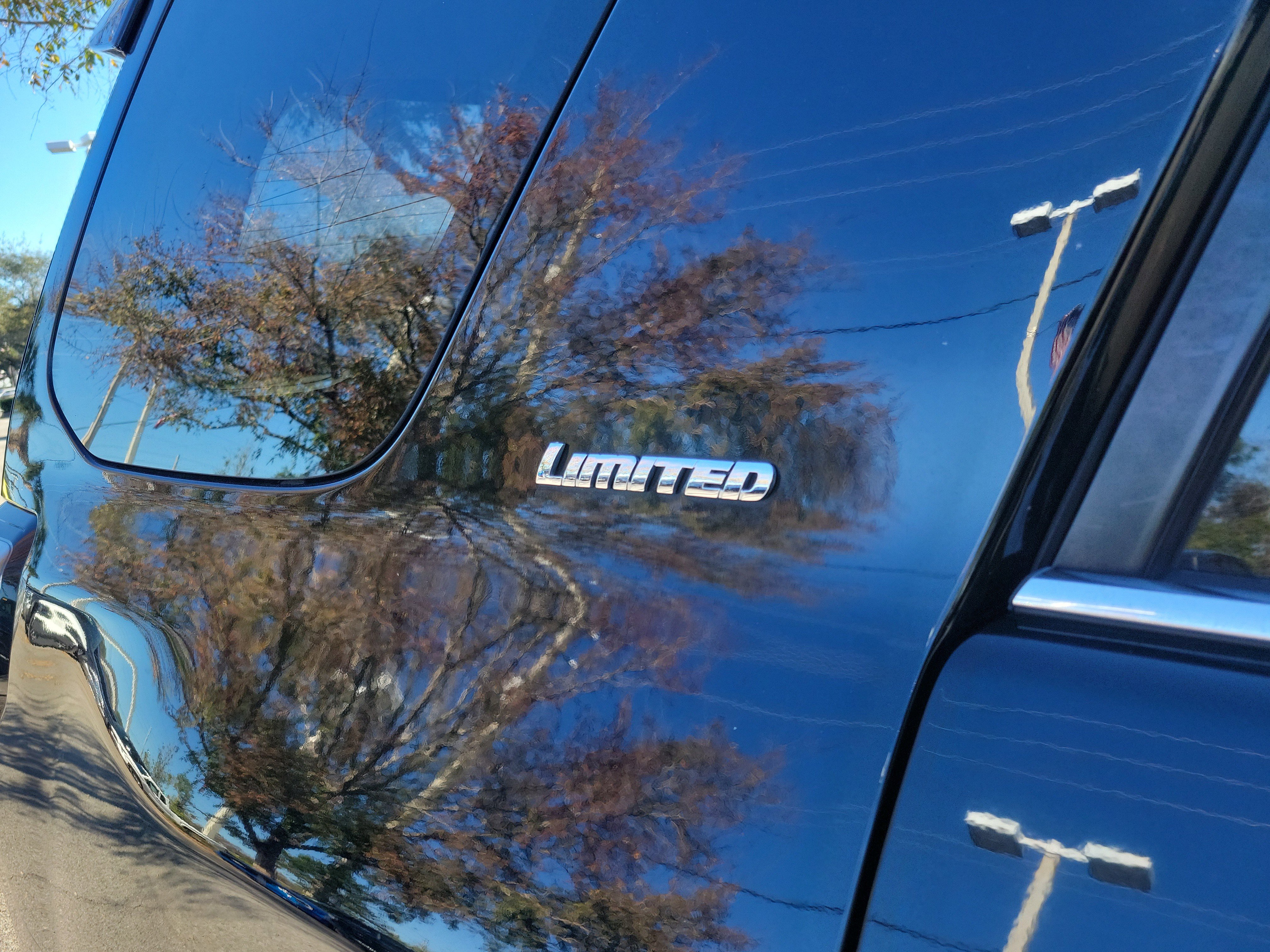 Used 2016 Toyota 4Runner Limited image 16