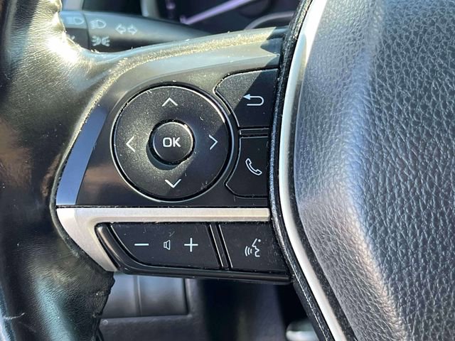 Used 2021 Toyota Camry XLE image 23