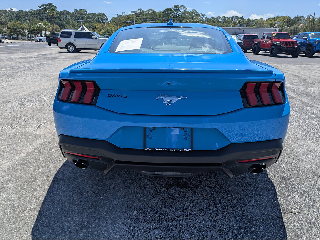 Used 2024 Ford Mustang Premium RWD image 6