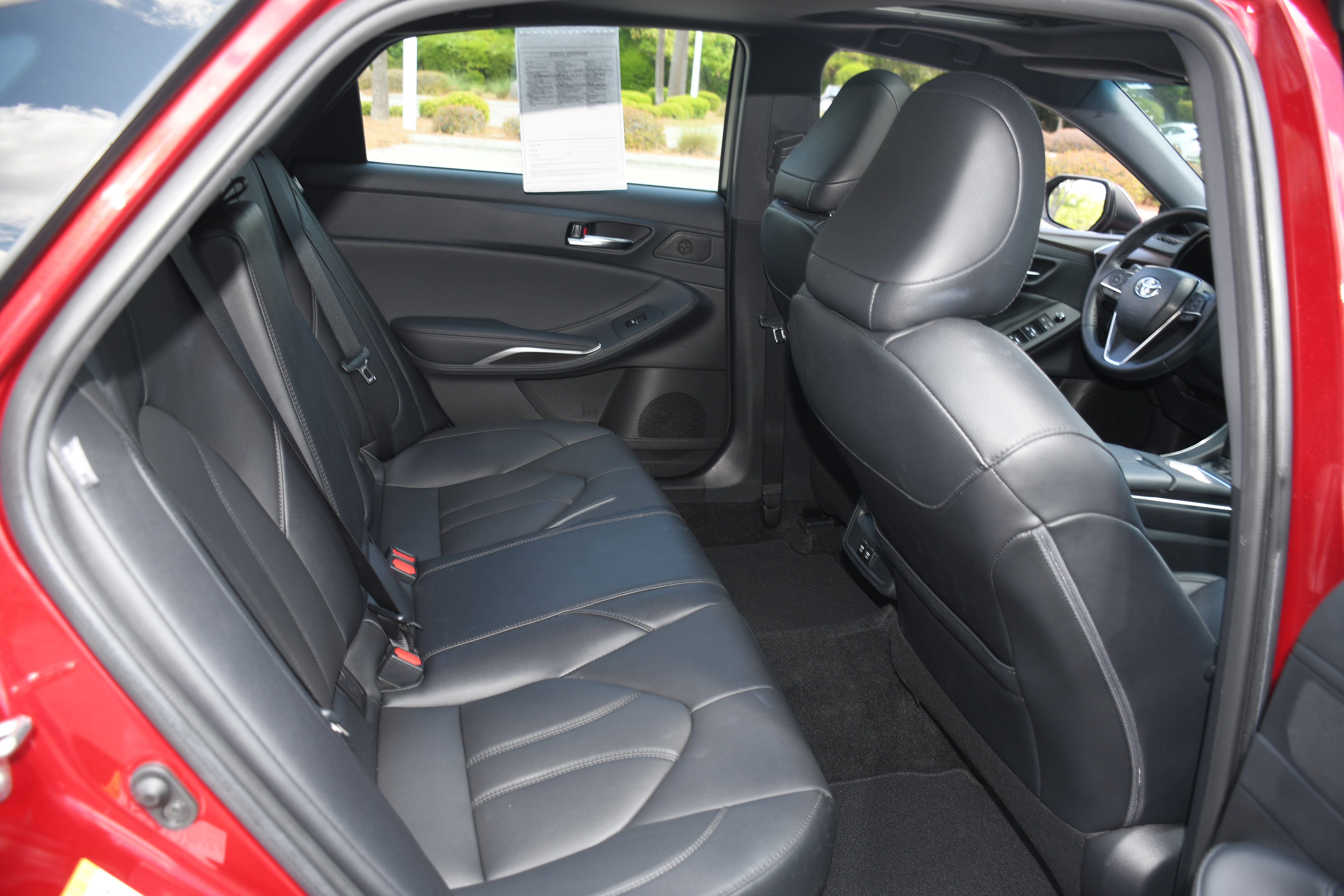 Used 2019 Toyota Avalon XLE w/ Moonroof Package FWD image 19