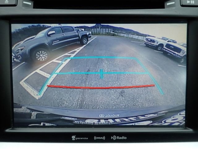 Used 2019 Toyota Highlander XLE AWD/4WD image 27