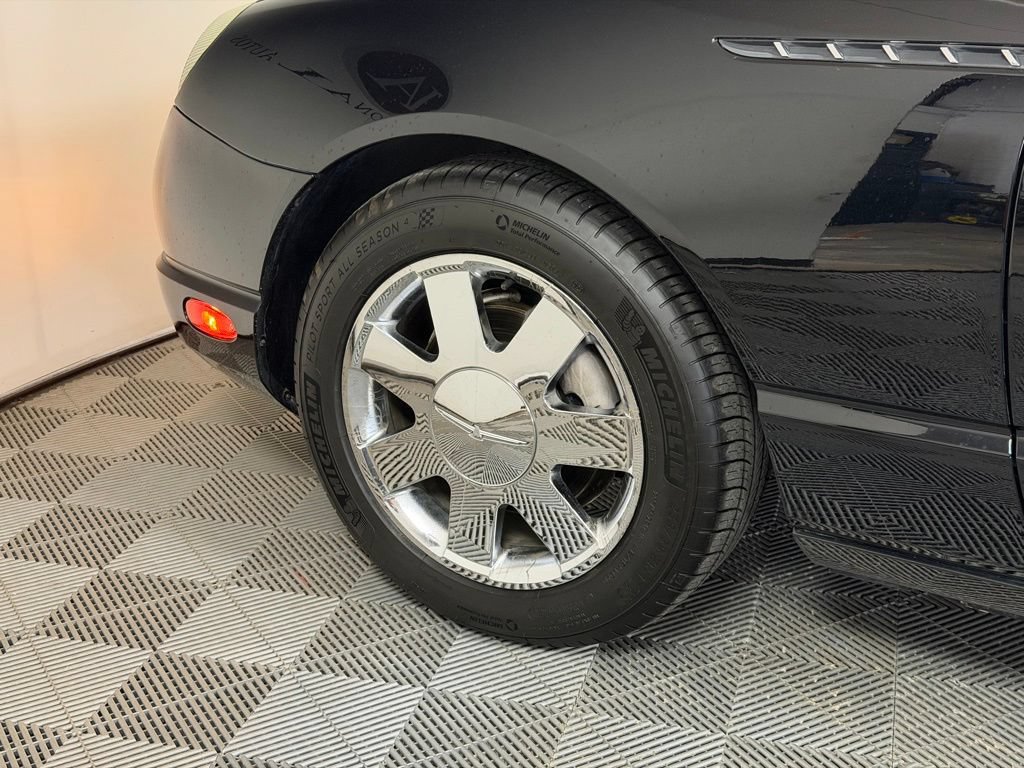 Used 2002 Ford Thunderbird RWD image 13