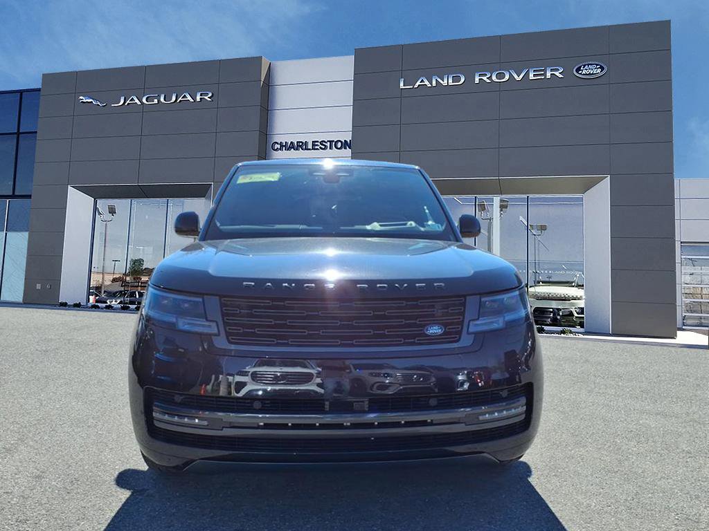 Used 2025 Land Rover Range Rover Long Wheelbase SE image 8
