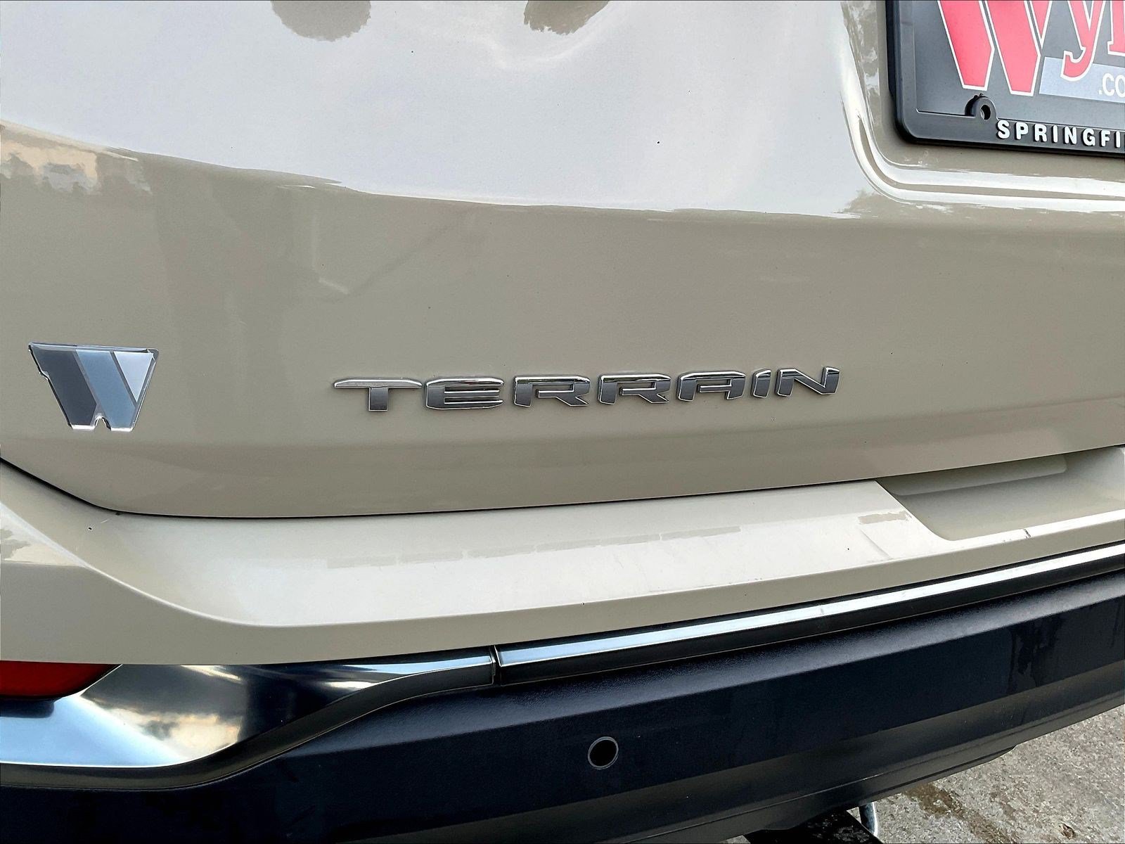 Used 2022 GMC Terrain AT4 w/ Tech Package AWD/4WD image 24
