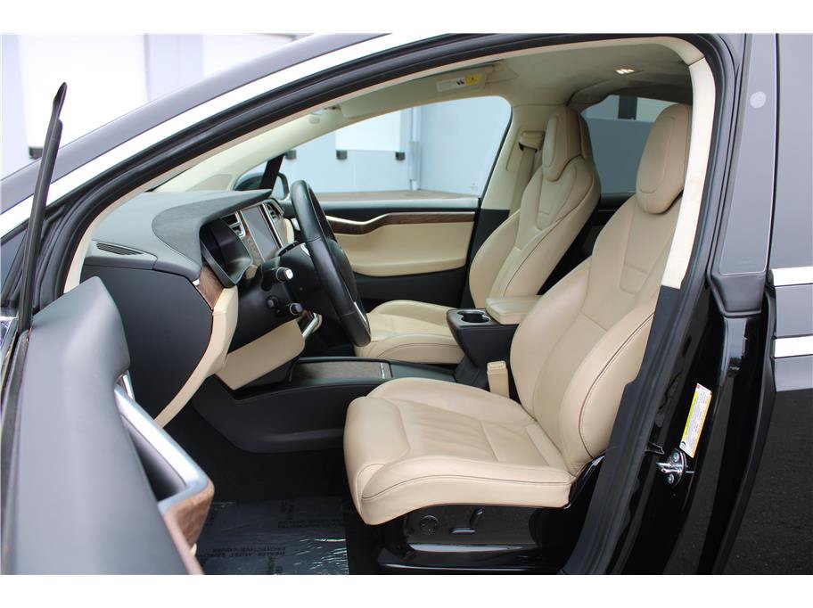 Used 2016 Tesla Model X 75D AWD/4WD image 8