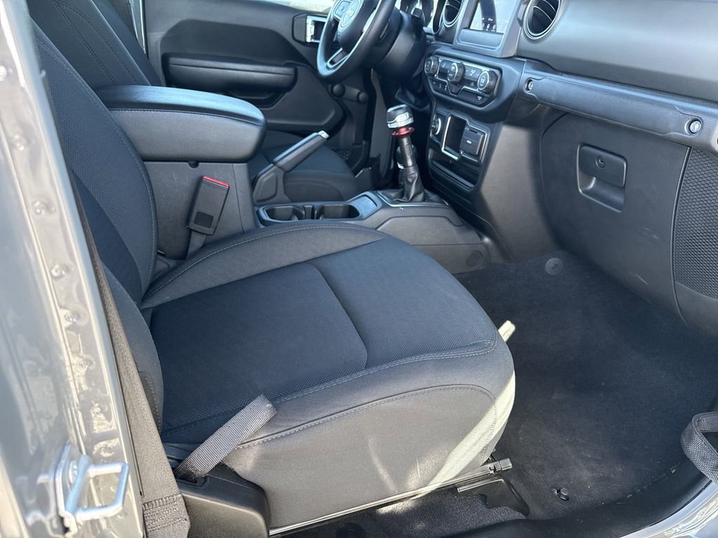 Used 2022 Jeep Gladiator Sport w/ Trailer Tow Package image 15