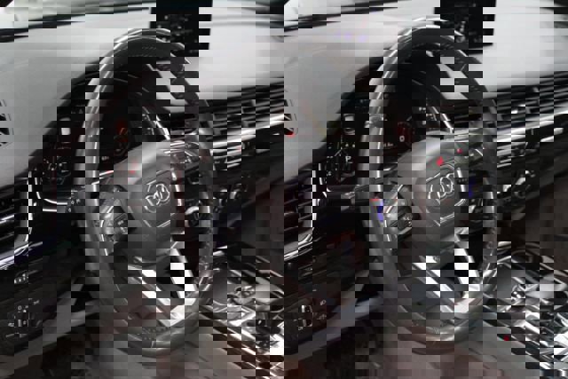 Used 2018 Audi Q7 3.0T Premium Plus w/ Premium Plus Package image 15