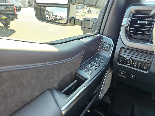 New 2026 Ford F250 Platinum image 31