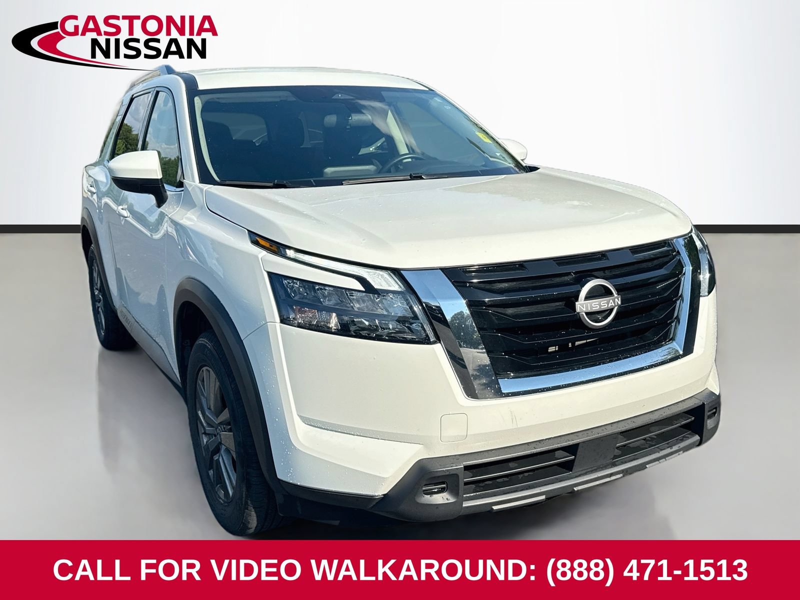 Used 2025 Nissan Pathfinder SV