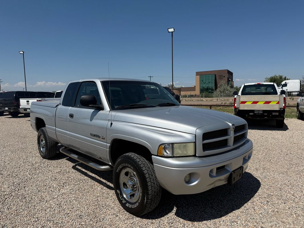 Used 2001 Dodge Ram 1500 Truck 4x4 Quad Cab image 2