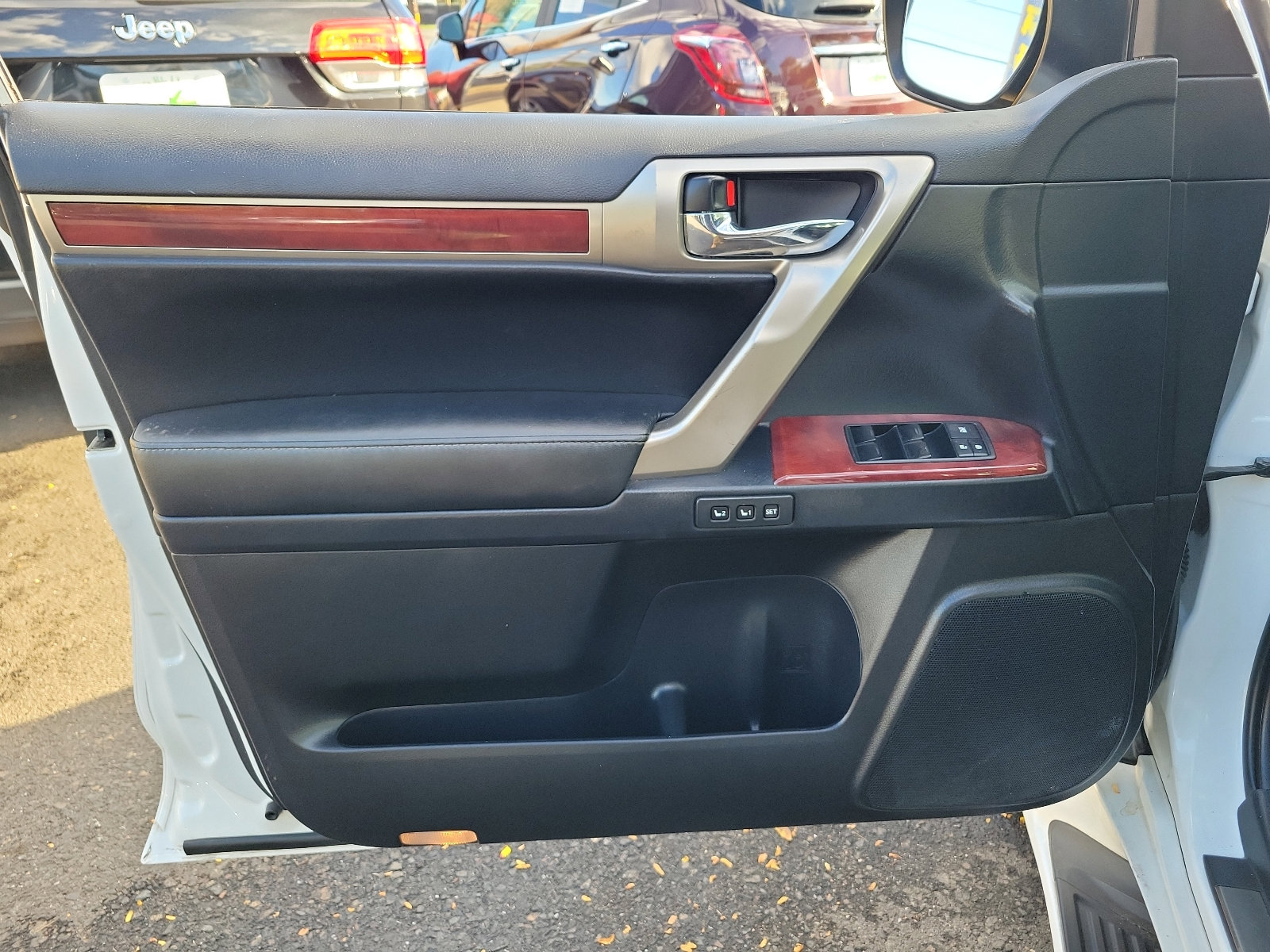 Used 2012 Lexus GX 460 image 13