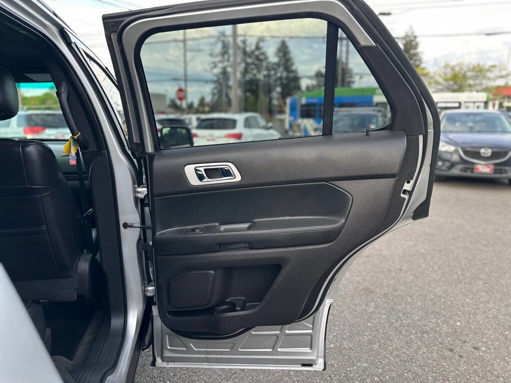 Used 2011 Ford Explorer Limited w/ 301A Rapid Spec Order Code FWD image 21