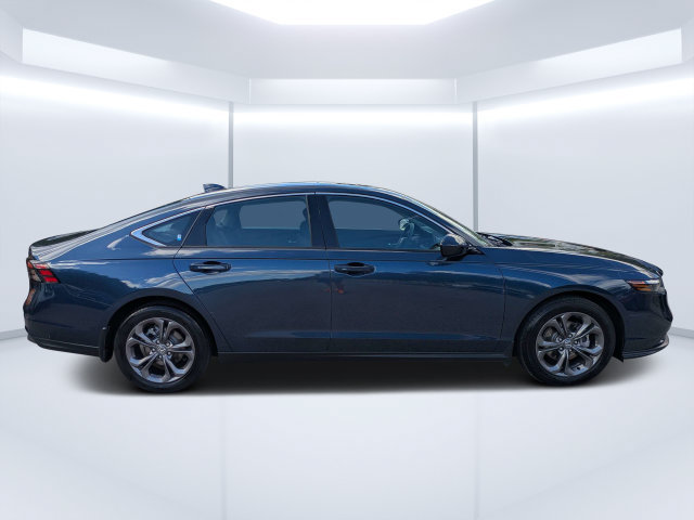 Used 2024 Honda Accord EX image 2