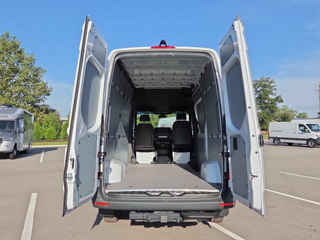 New 2026 Mercedes-Benz Sprinter 2500 image 29