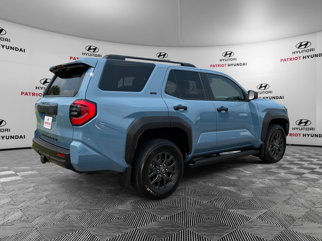 Used 2025 Toyota 4Runner SR5 RWD image 3