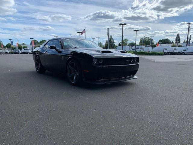 Used 2022 Dodge Challenger SRT Hellcat RWD image 7