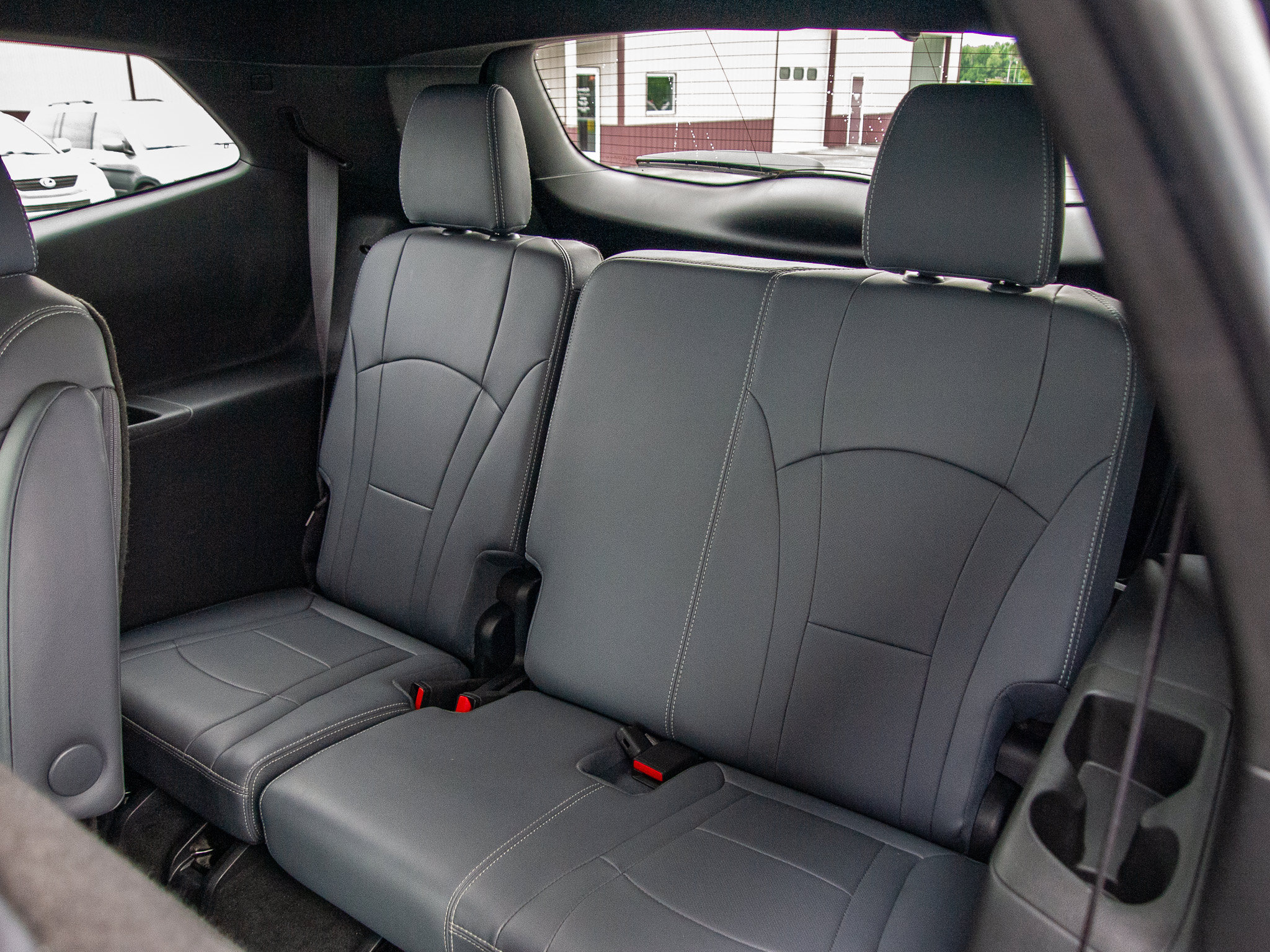 Used 2024 Buick Enclave Essence w/ Technology Package FWD image 29
