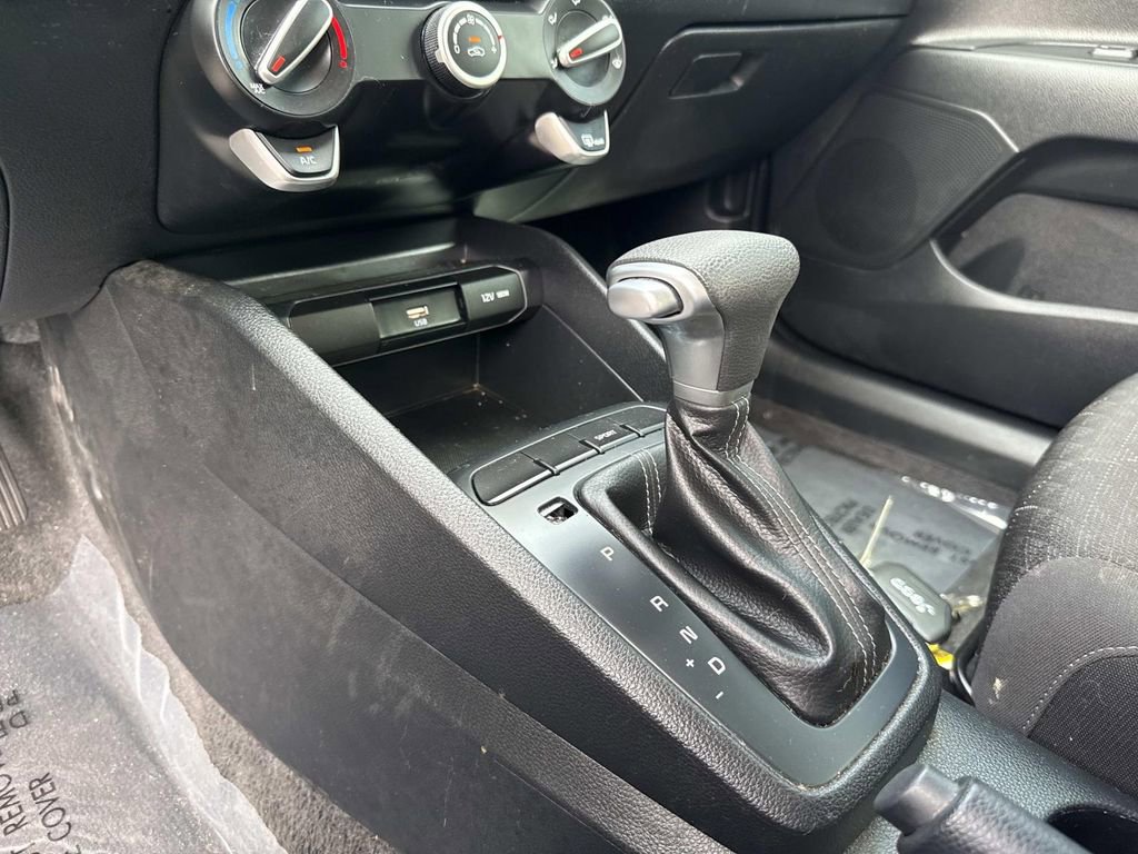 Used 2022 Kia Rio S image 26