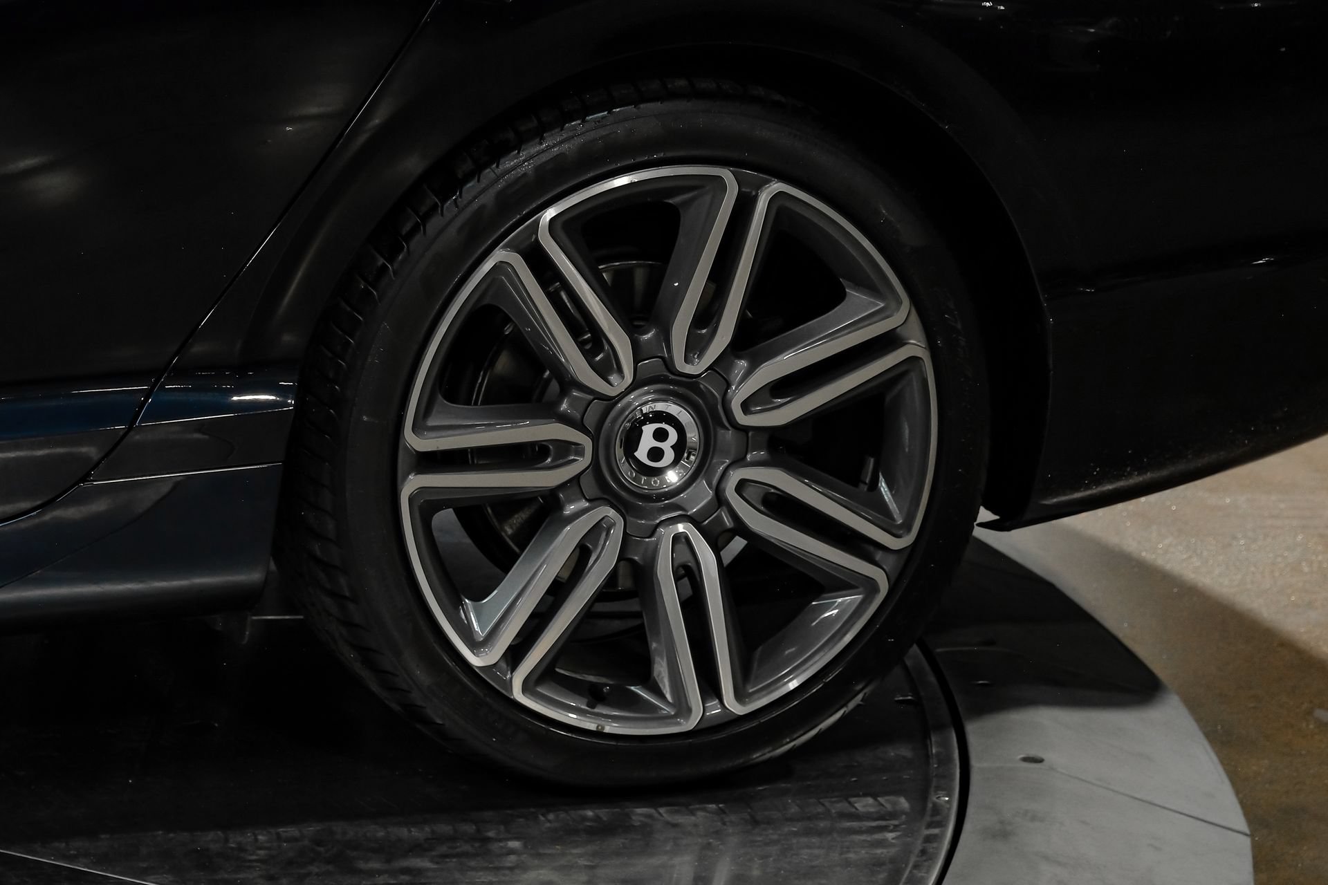 Used 2018 Bentley Flying Spur W12 AWD/4WD image 72