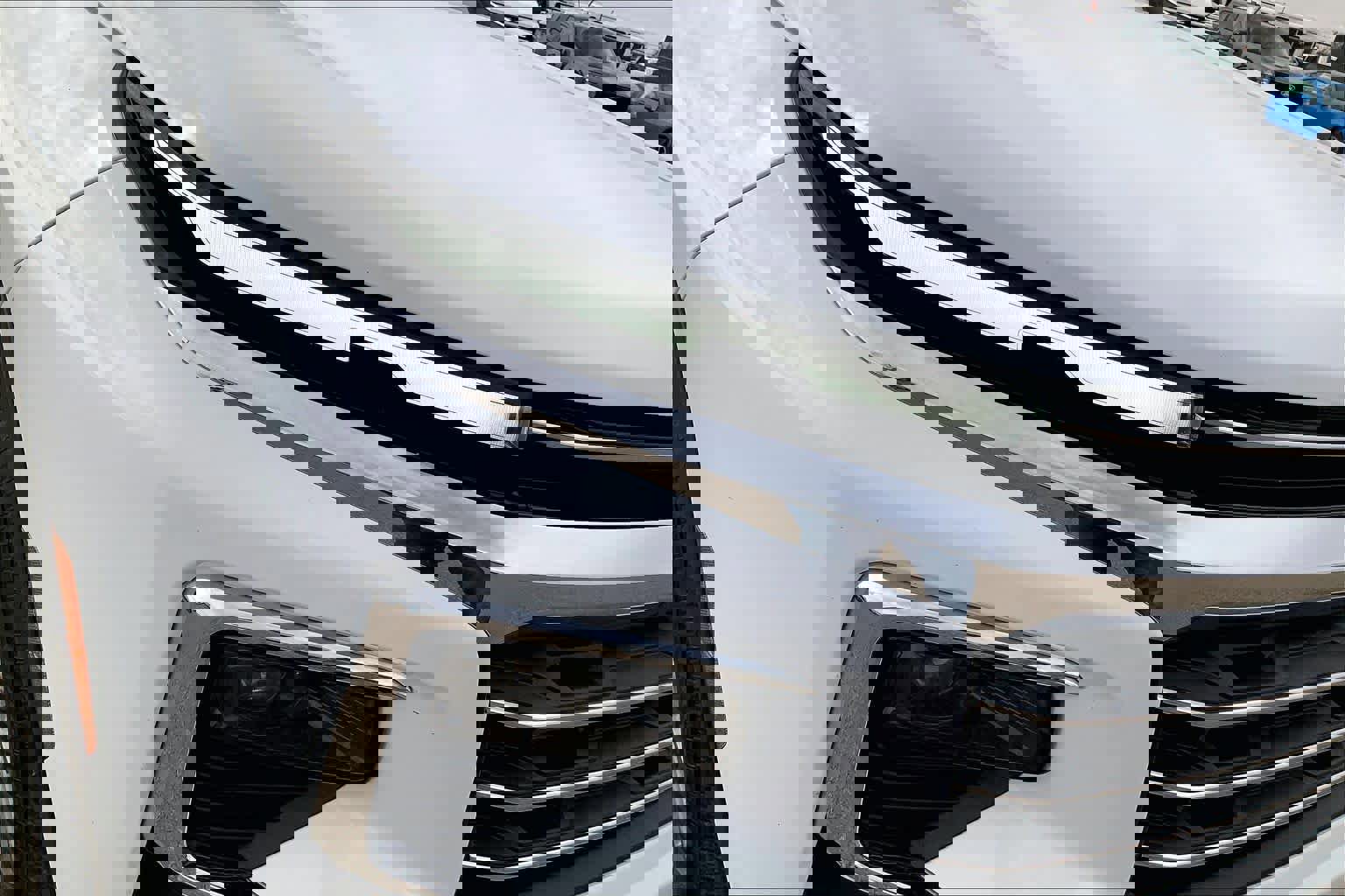 Used 2025 Chevrolet Traverse LT image 35