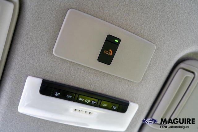 Used 2024 Nissan Kicks SV image 30