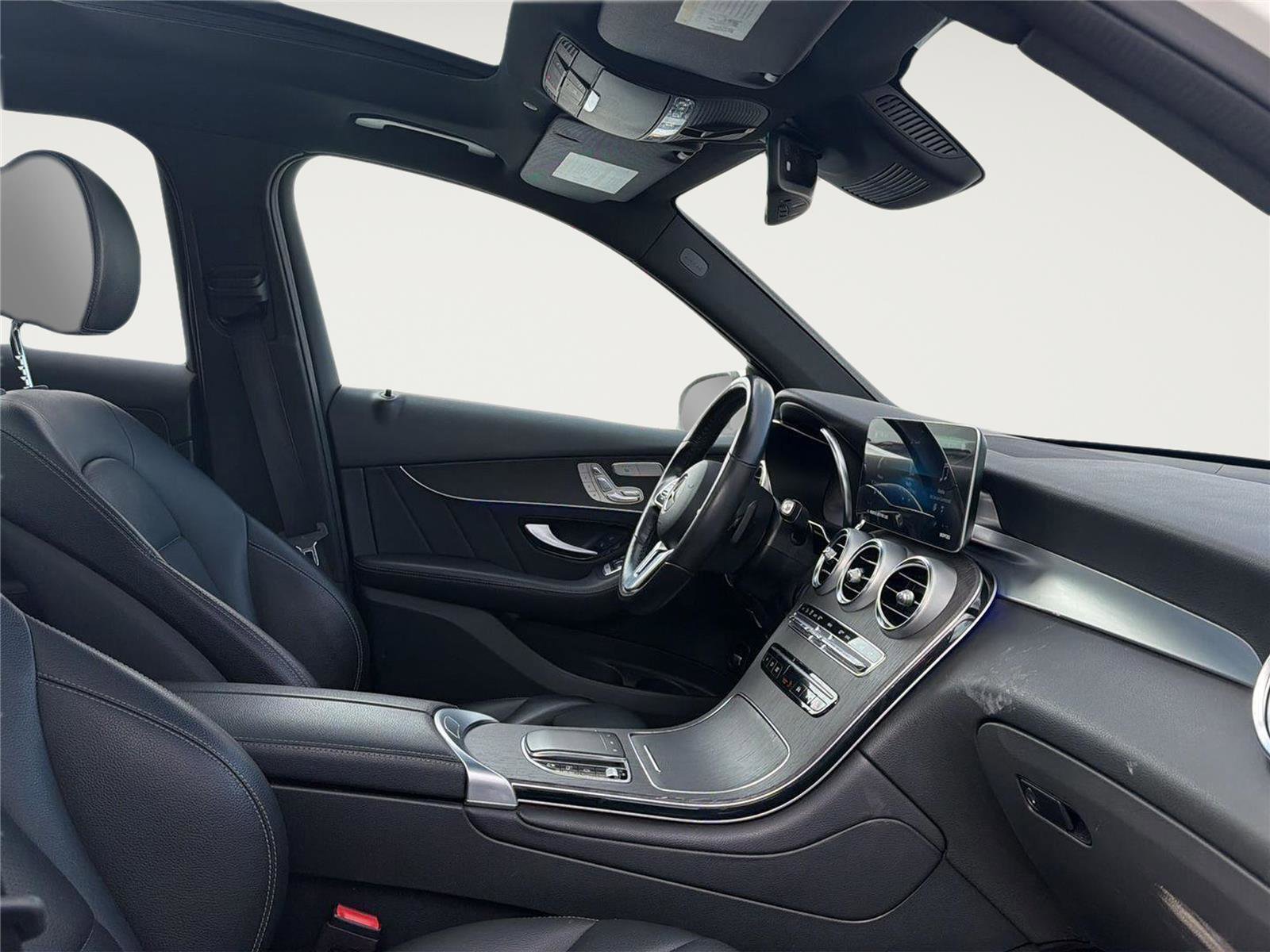 Used 2022 Mercedes-Benz GLC 300 4MATIC image 14