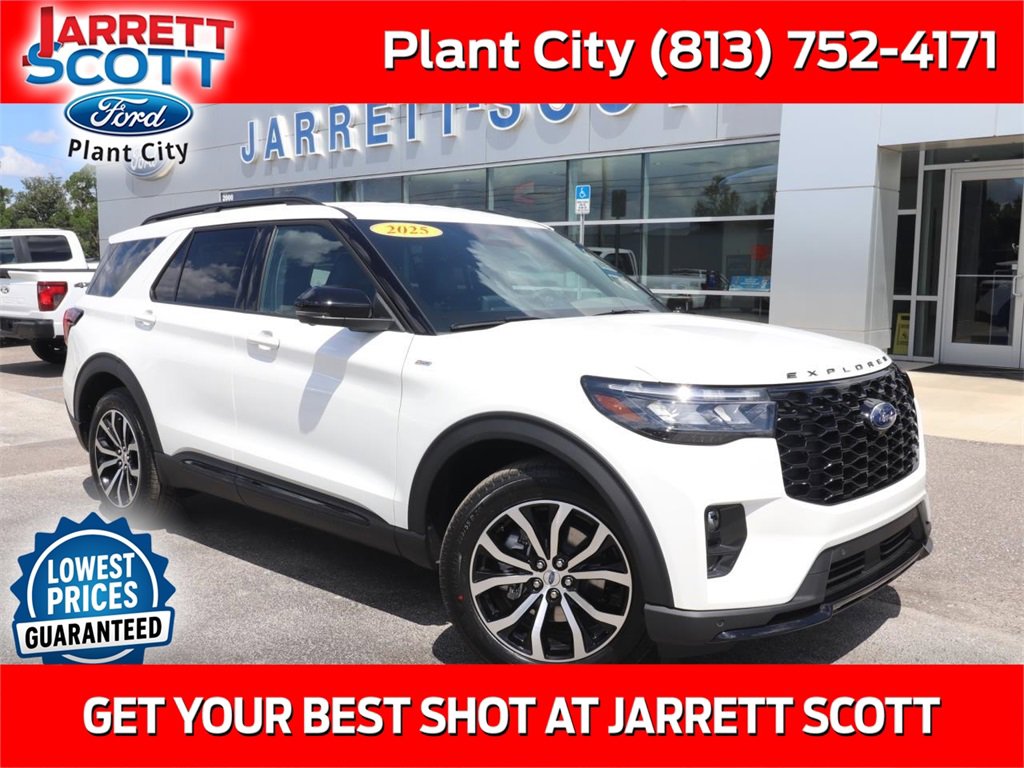 New 2025 Ford Explorer ST-Line image 1