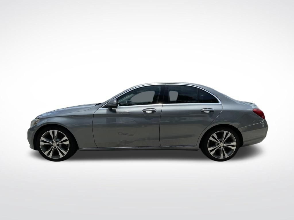 Used 2016 Mercedes-Benz C 300 Sedan image 4