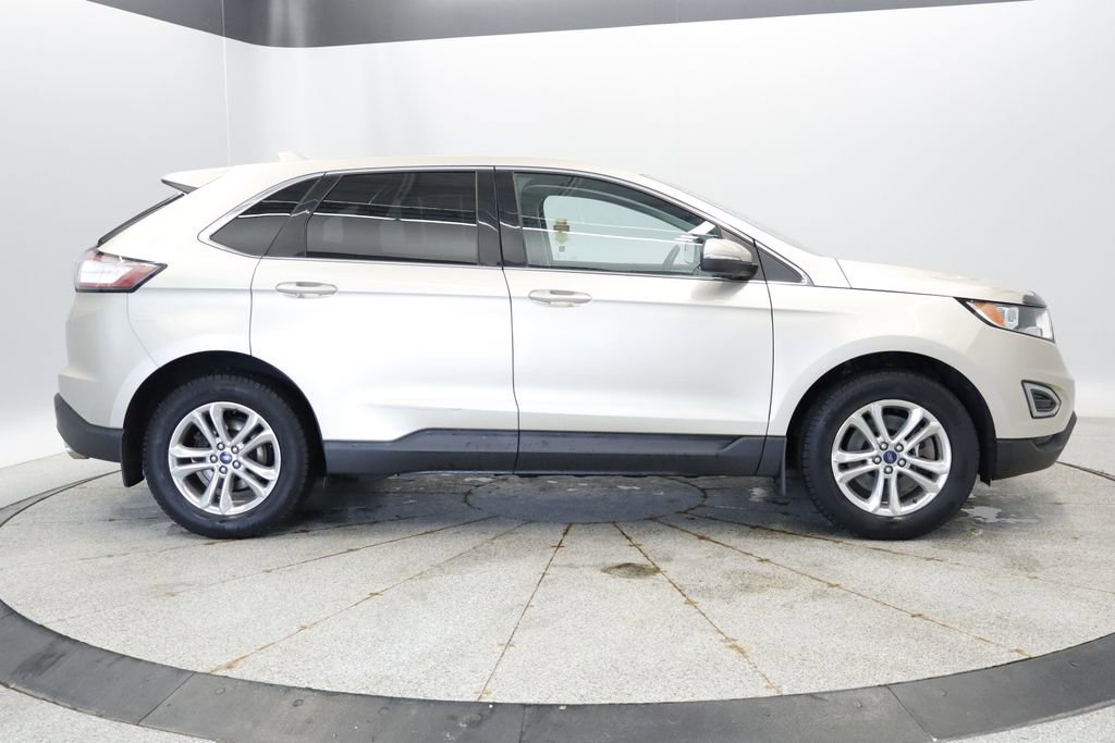 Used 2018 Ford Edge SEL w/ Equipment Group 201A AWD/4WD image 8