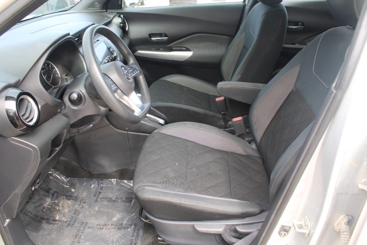 Used 2020 Nissan Kicks SV image 26