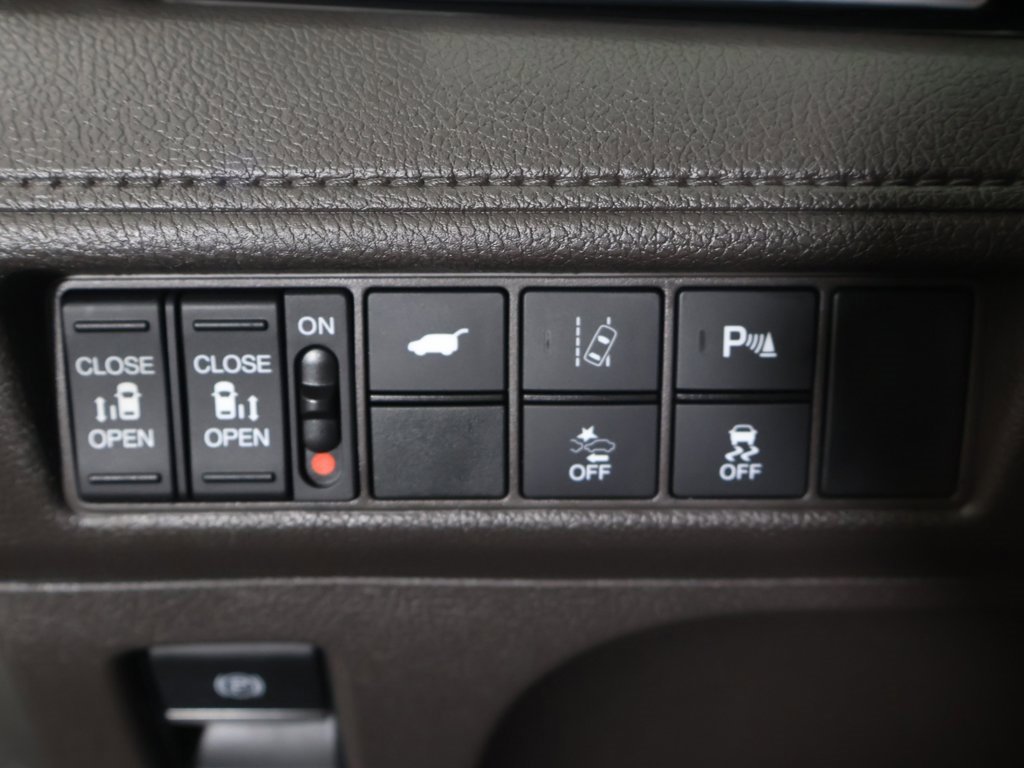 Used 2018 Honda Odyssey Elite image 47