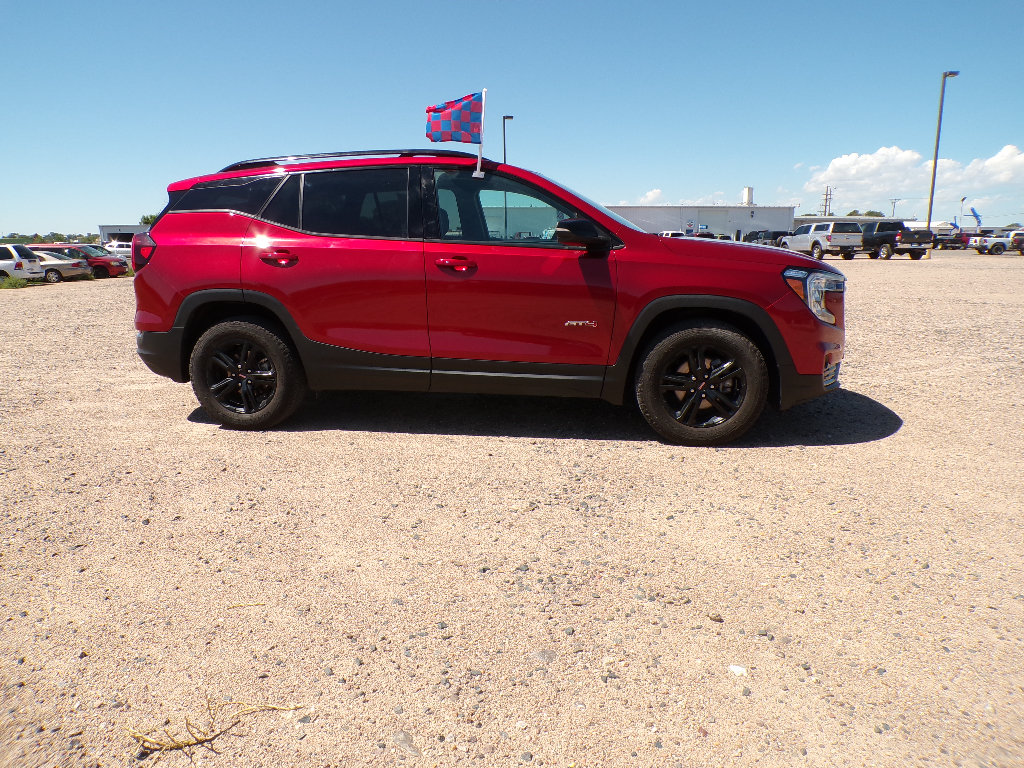Used 2023 GMC Terrain AT4 AWD/4WD image 28