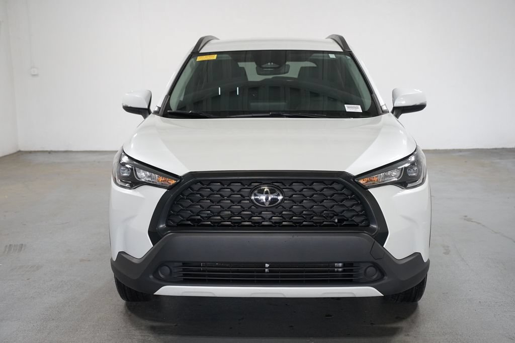Certified 2024 Toyota Corolla Cross LE FWD image 2