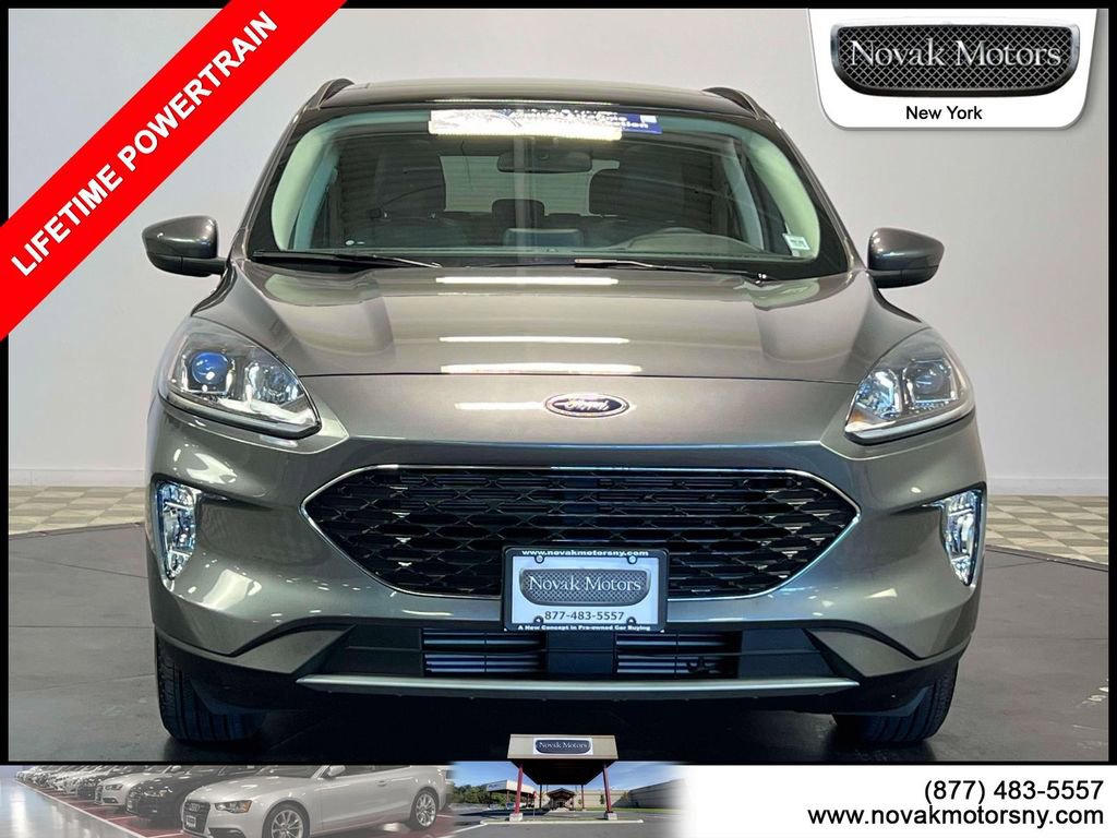 Used 2022 Ford Escape SEL w/ Technology Package AWD/4WD image 2