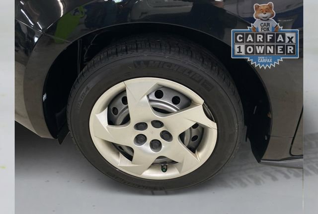 Used 2009 Pontiac Vibe w/ Preferred Package FWD image 17