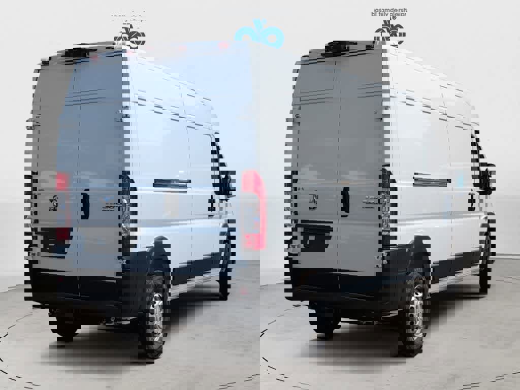 Used 2024 RAM ProMaster 2500 w/ Convenience Group image 8