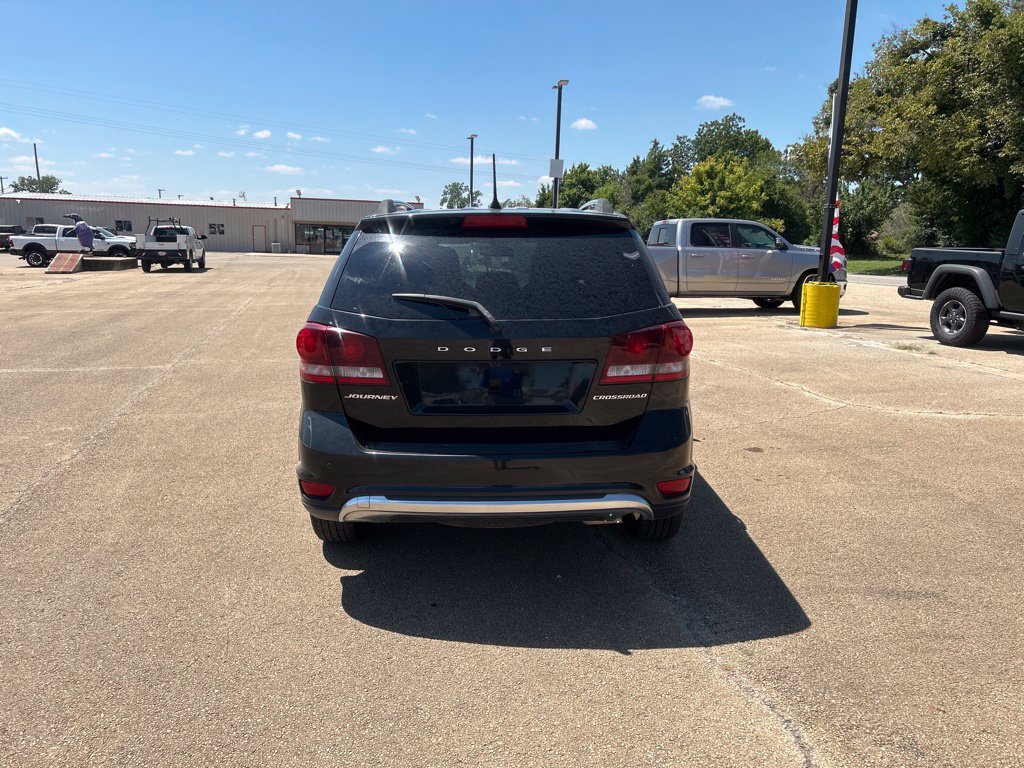 Used 2020 Dodge Journey Crossroad FWD image 4