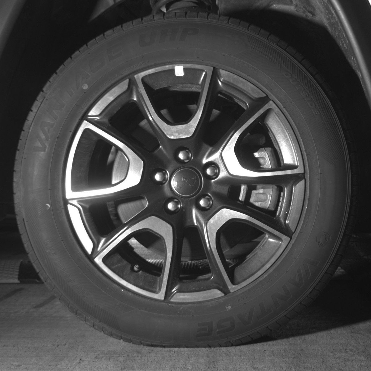 Used 2025 Jeep Compass Trailhawk image 13