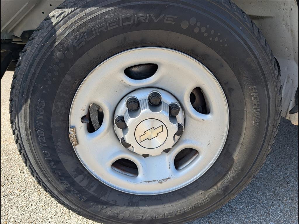 Used 2021 Chevrolet Express 2500 Extended w/ Driver Convenience Package image 25